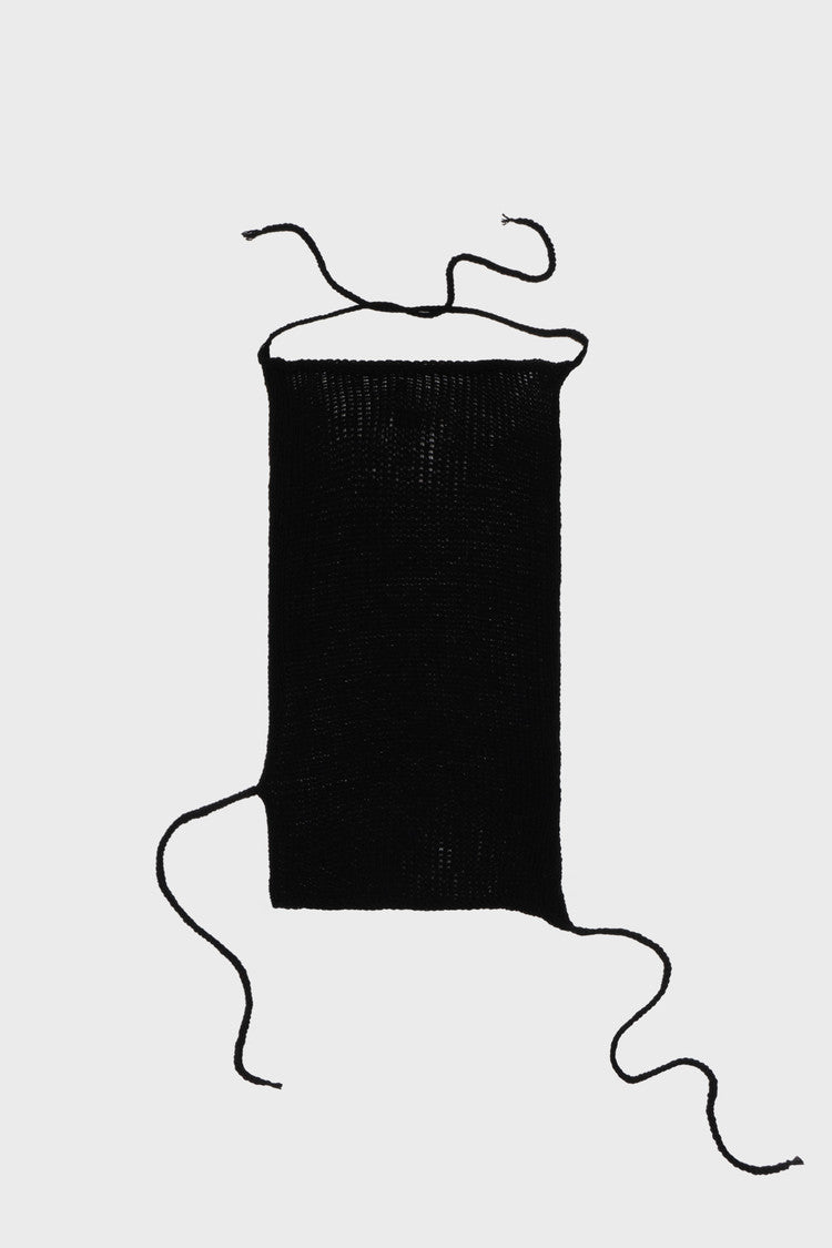 square knit vest in black