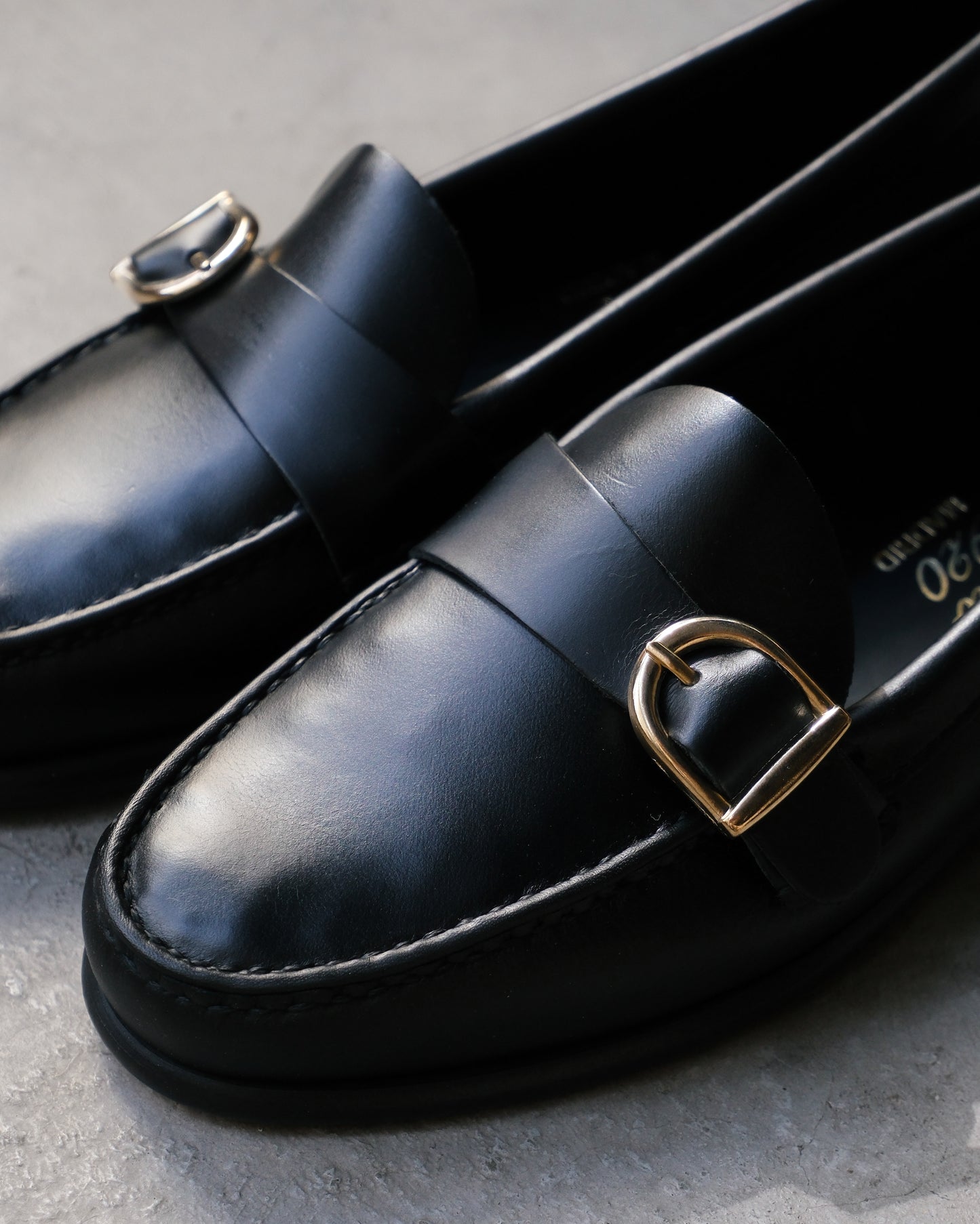 Buckle loafers