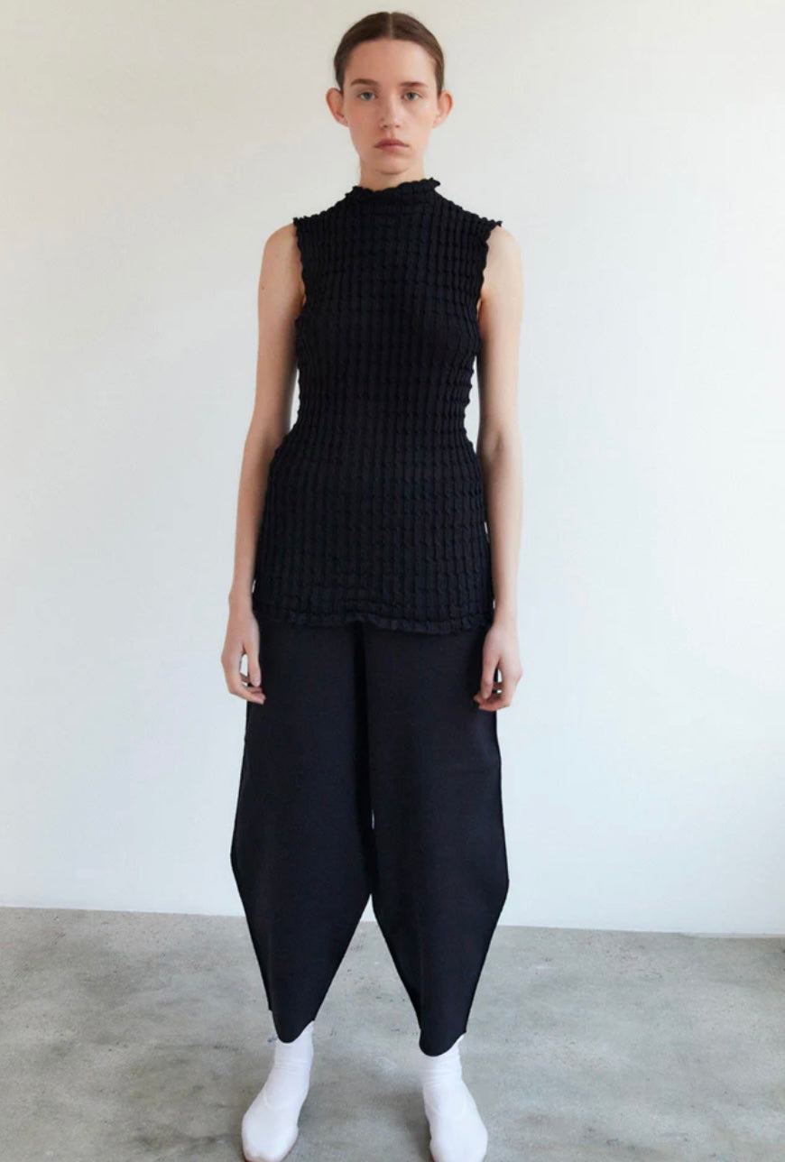 Rio long sleeveless top