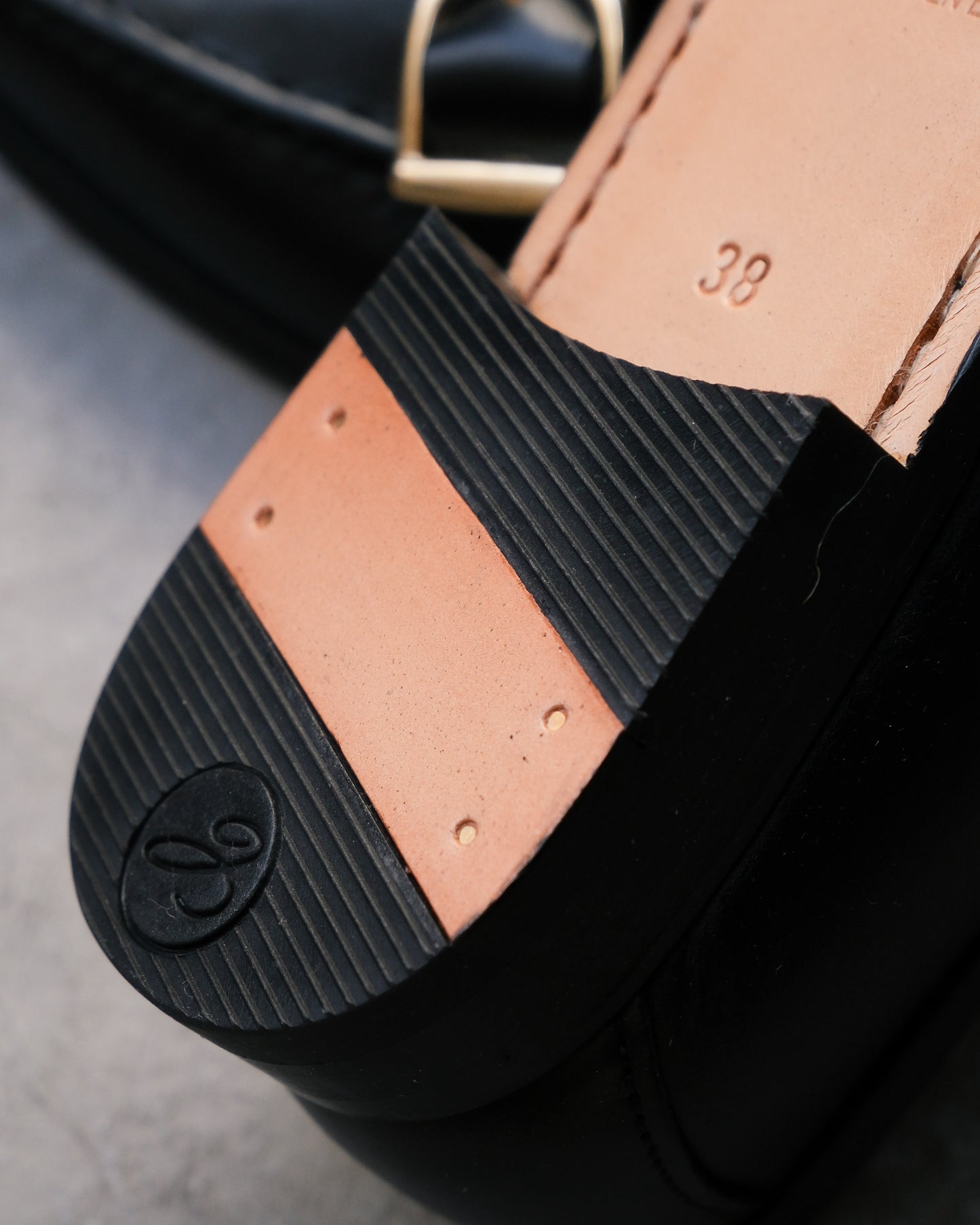 Buckle loafers