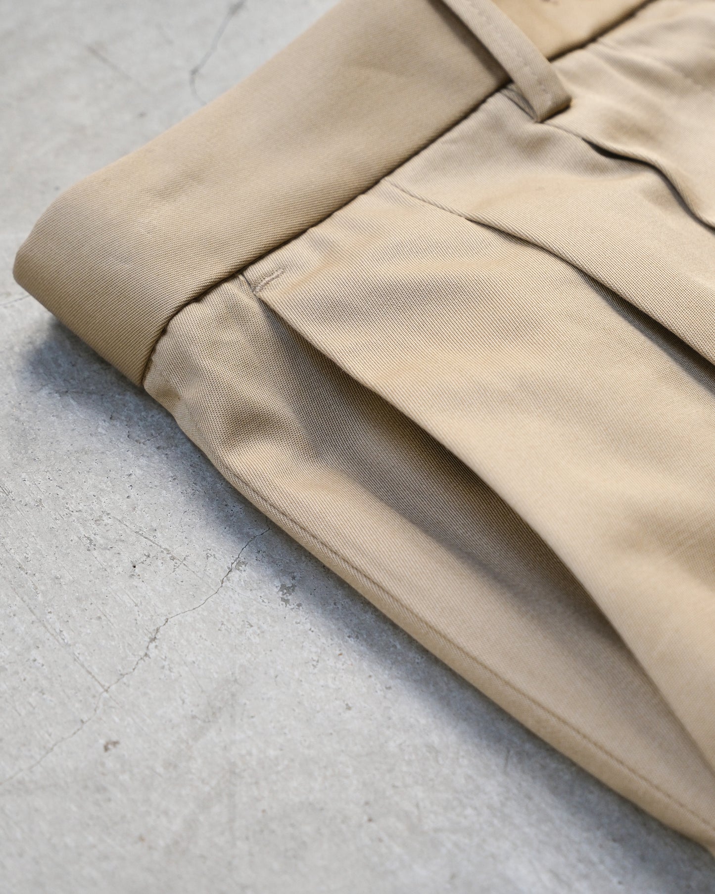 God Dag pleated baggy pants