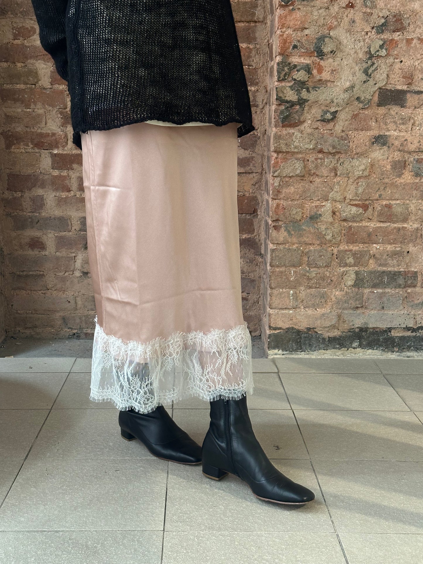 French LACETRIM SATIN SKIRT