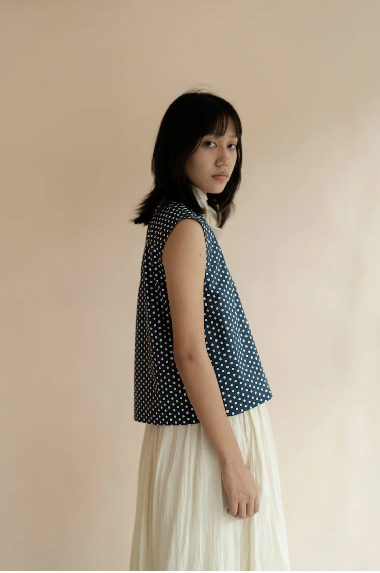 Arya polka dot vest