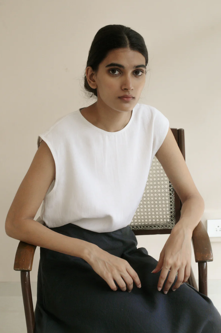 Arya white vest