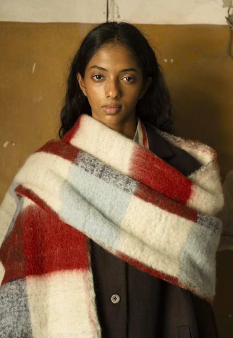 RB Nory red checked scarf