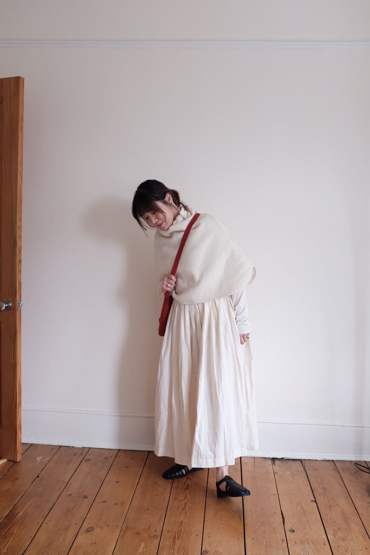 Pre order| Capelina