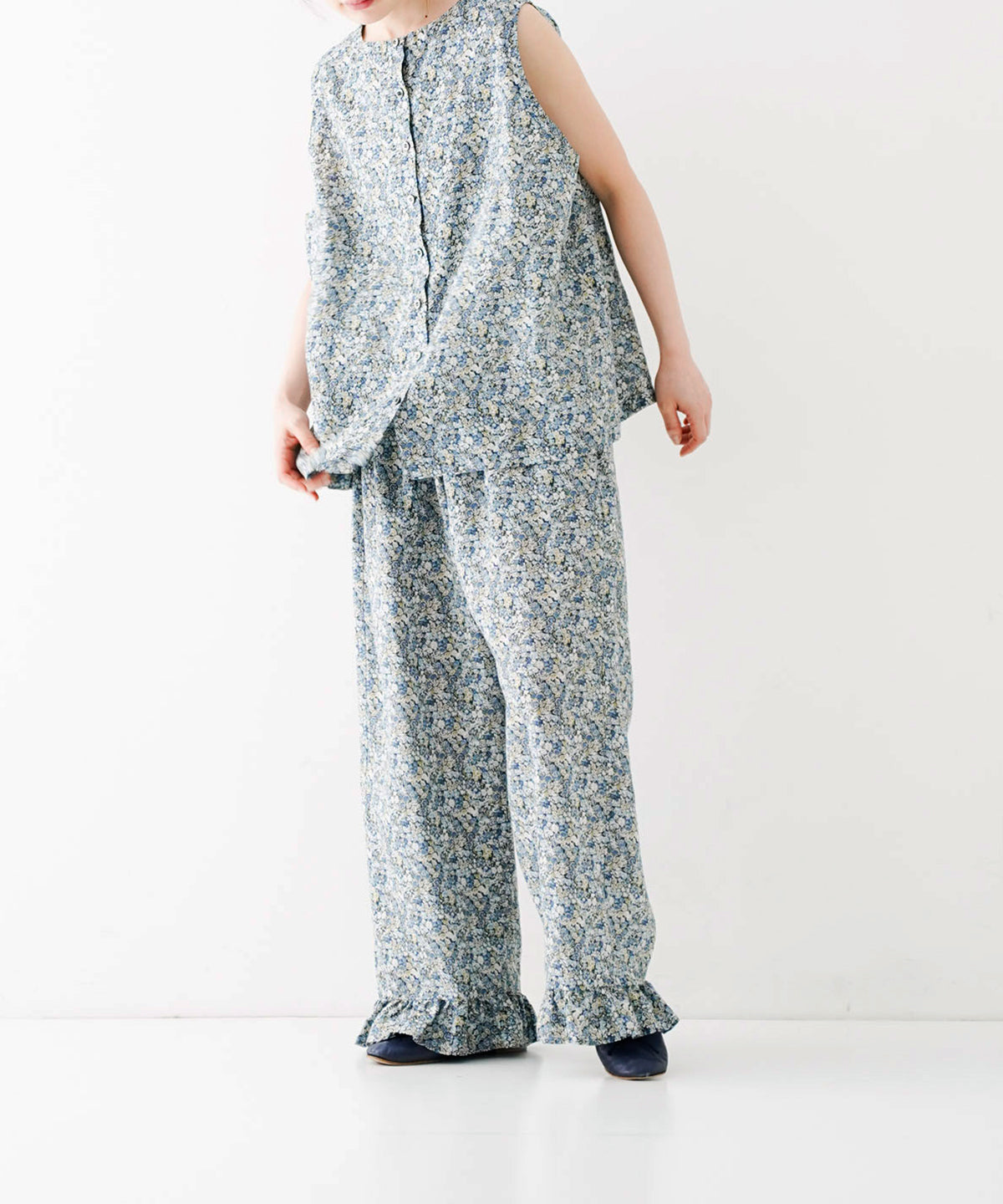 Linen Liberty Floral Two-Way Sleeveless Blouse