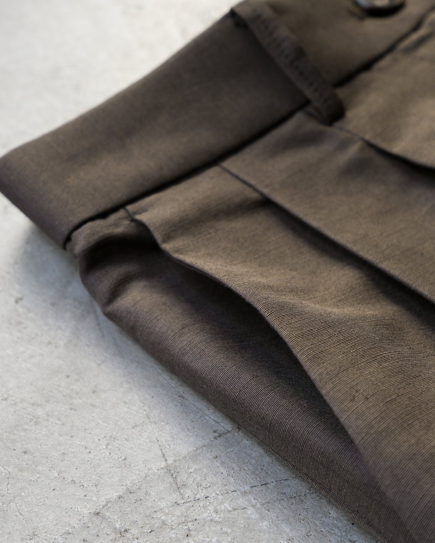 God Dag pleated baggy pants