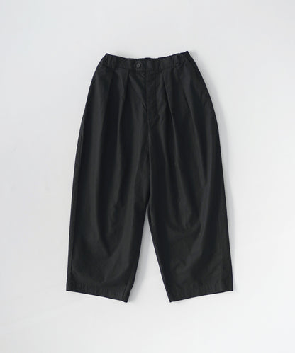 Offset Button Pleated Trousers