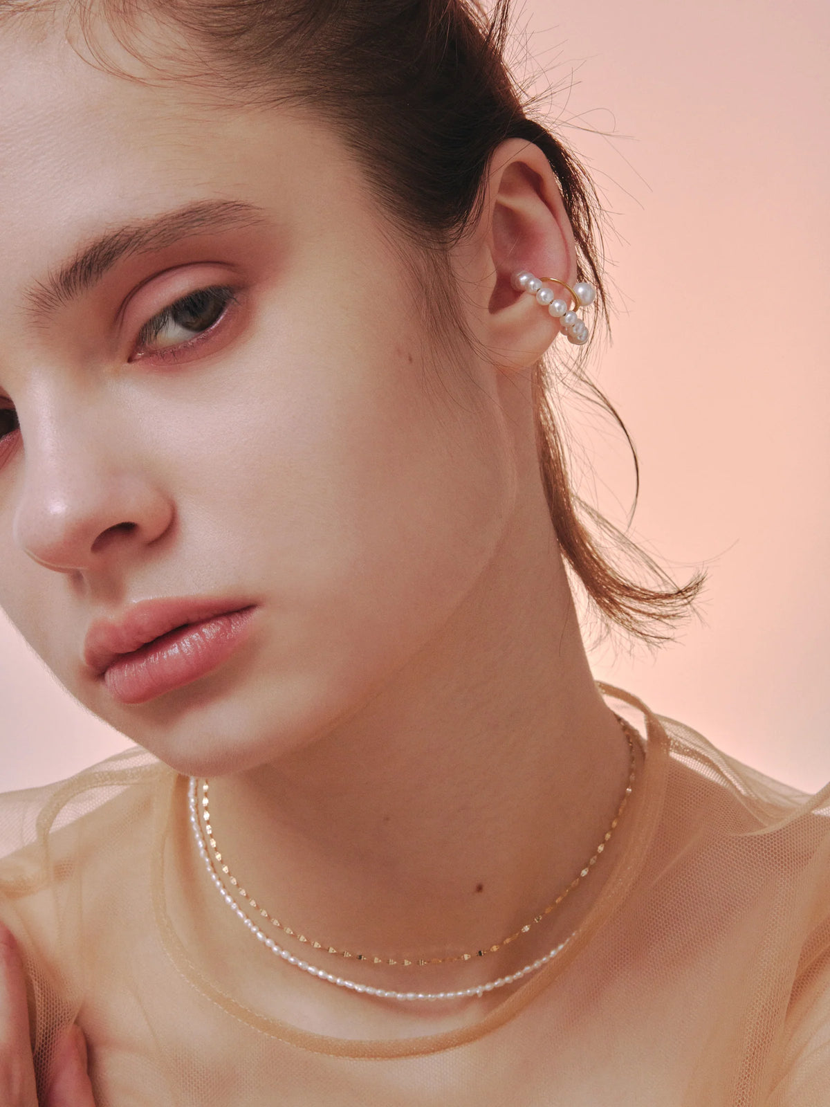 blanc pearl choker