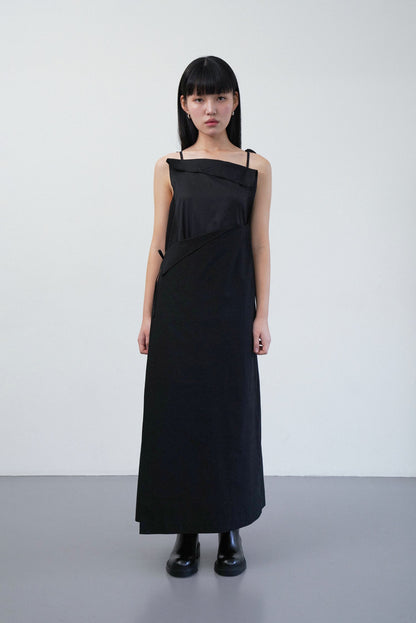 (Pre-order) Square wrap dress in black