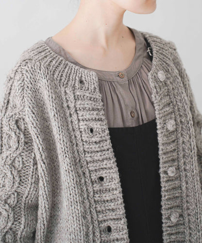 Peruvian Wool Cable Sleeve Knit Cardigan (Beige)