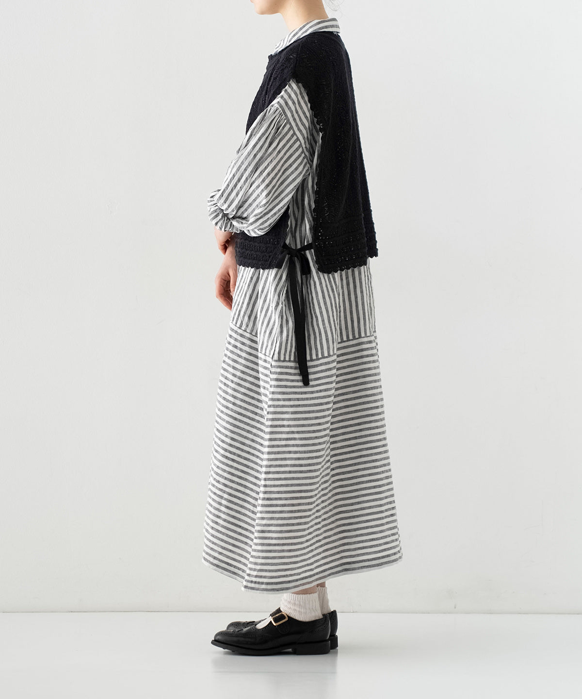 Openwork Lace Knit Vest - Black