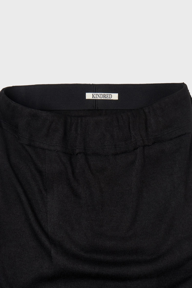 Knit maxi skirt in black