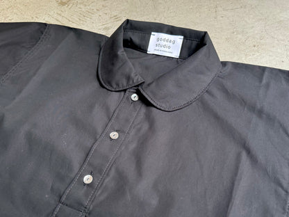 God Dag round collar shirt