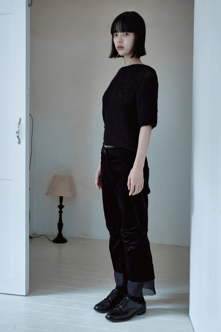 Chunky half sleeve knit in black