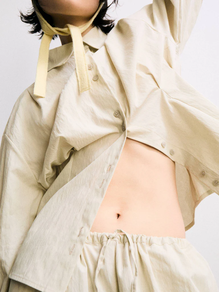 Momoka shirt (chalk)