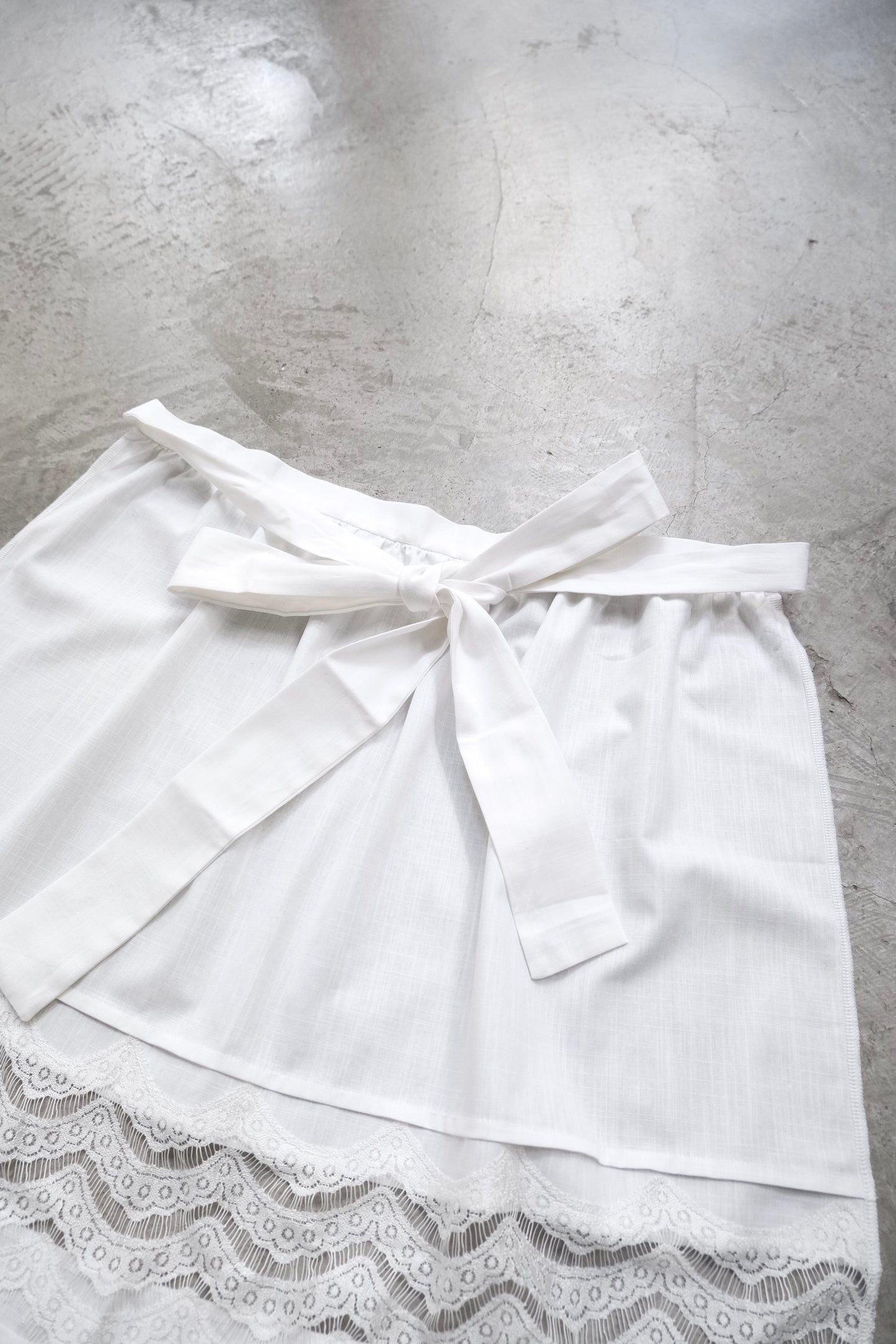 God Dag Italian linen apron wrap