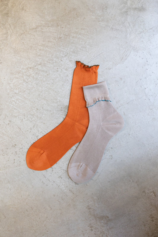 100% organic plain socks