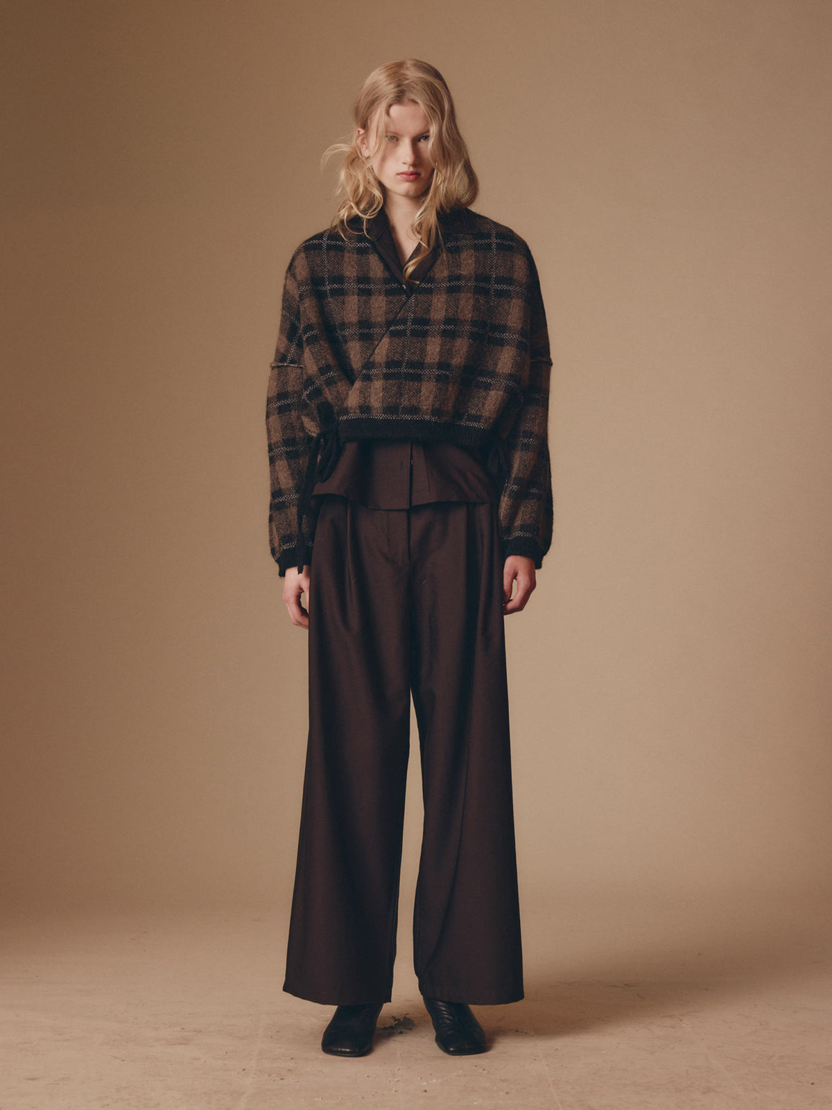 HOKKORI cardigan - Black / Taupe