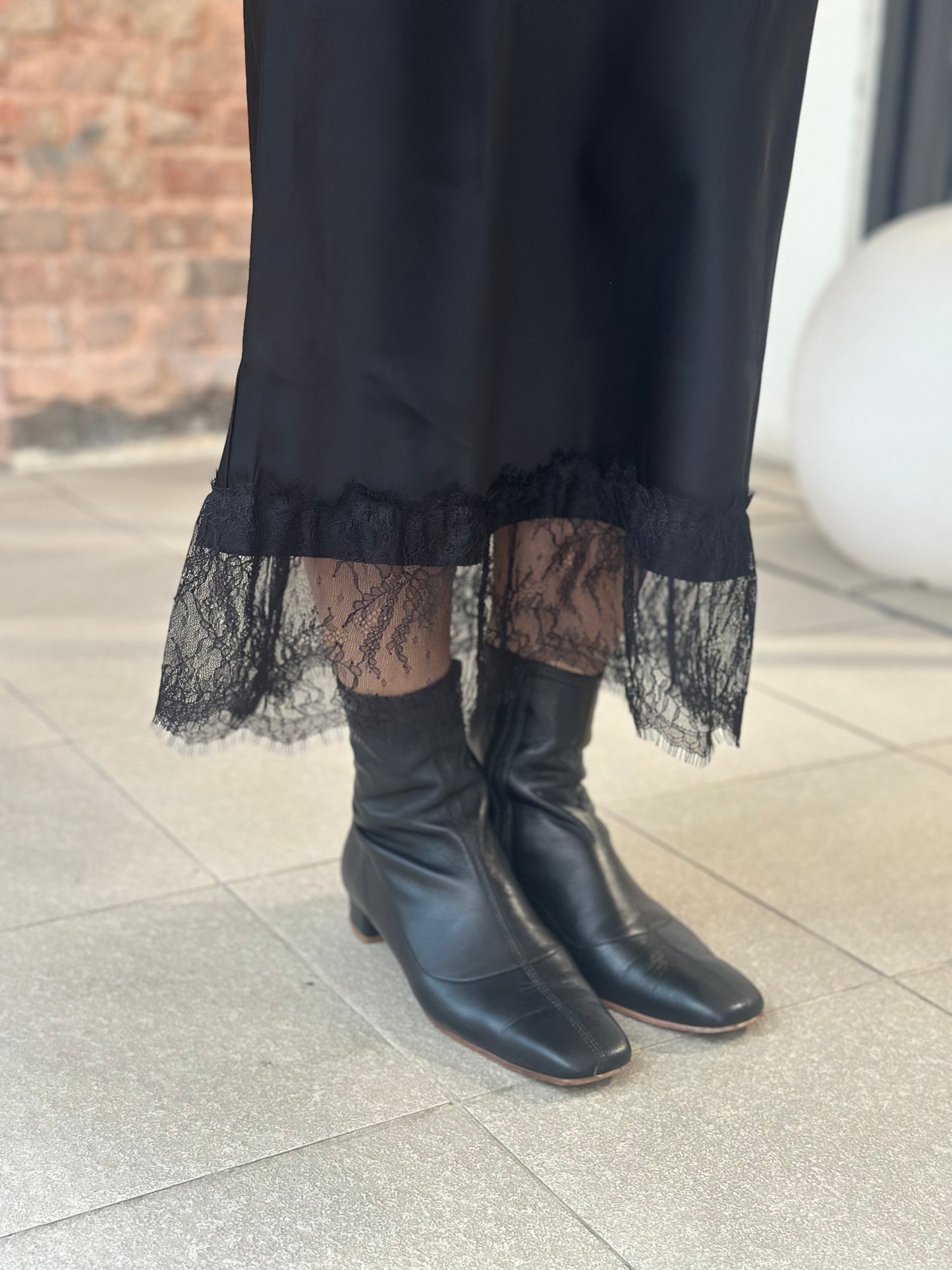 French LACETRIM SATIN SKIRT