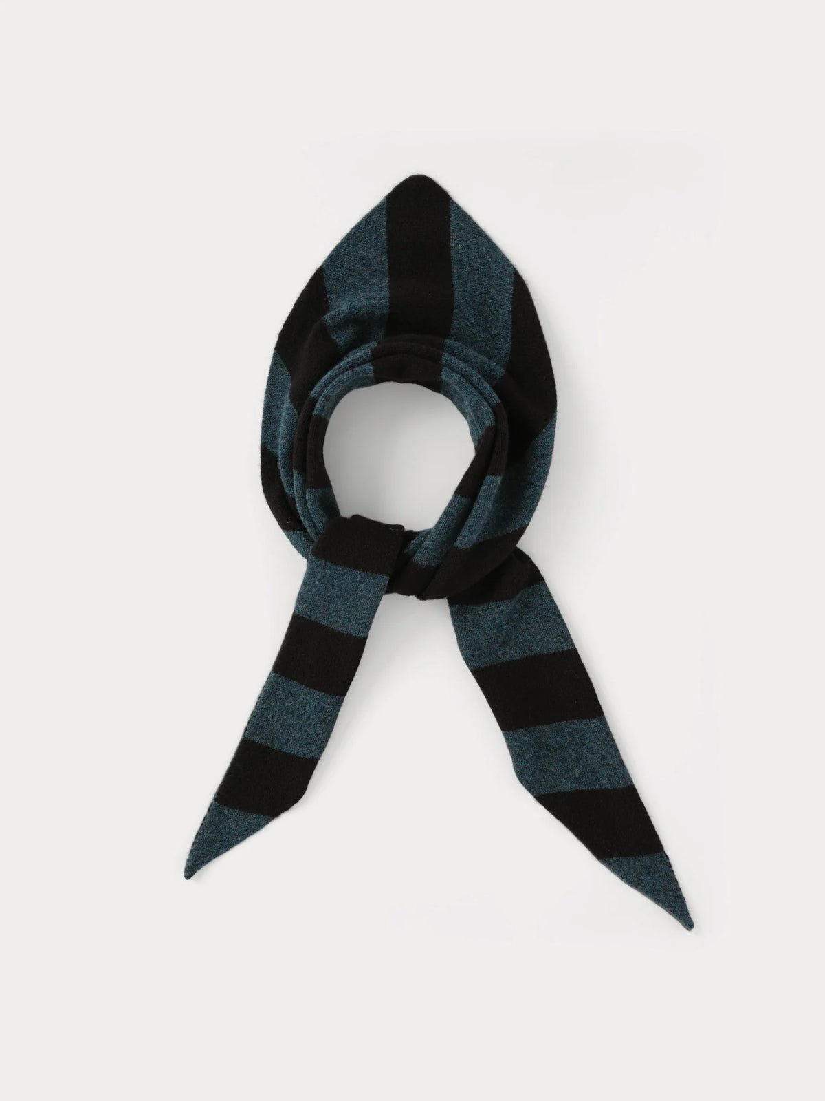 LARGE STRIPE TRIANGLE LUGANO & BLACK
