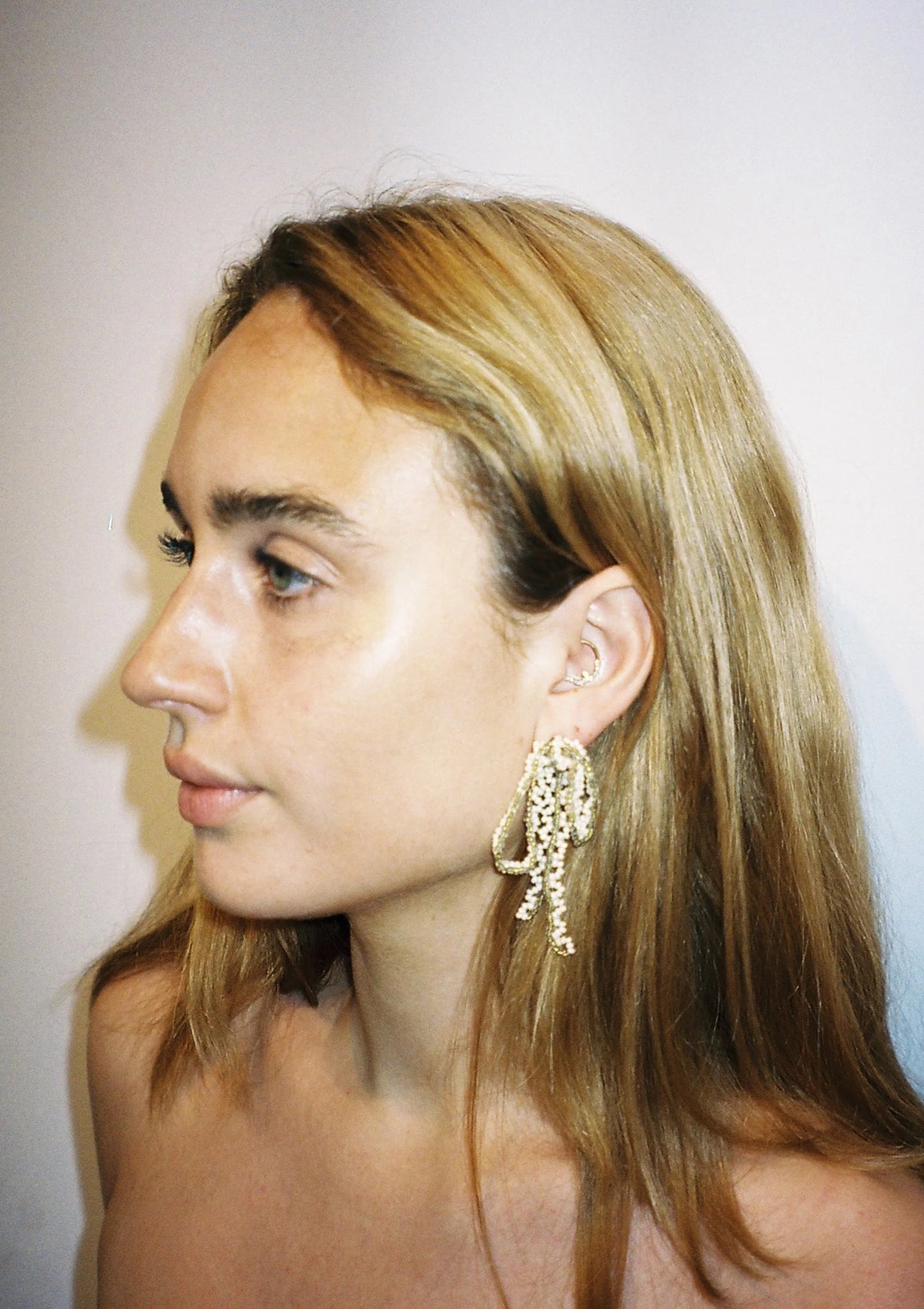 Lace Bow Ear Stick