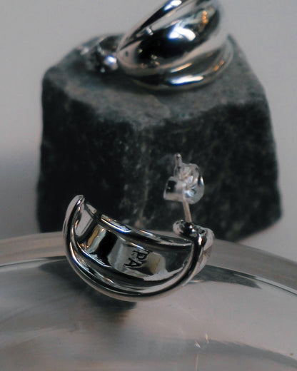 Curved earrings