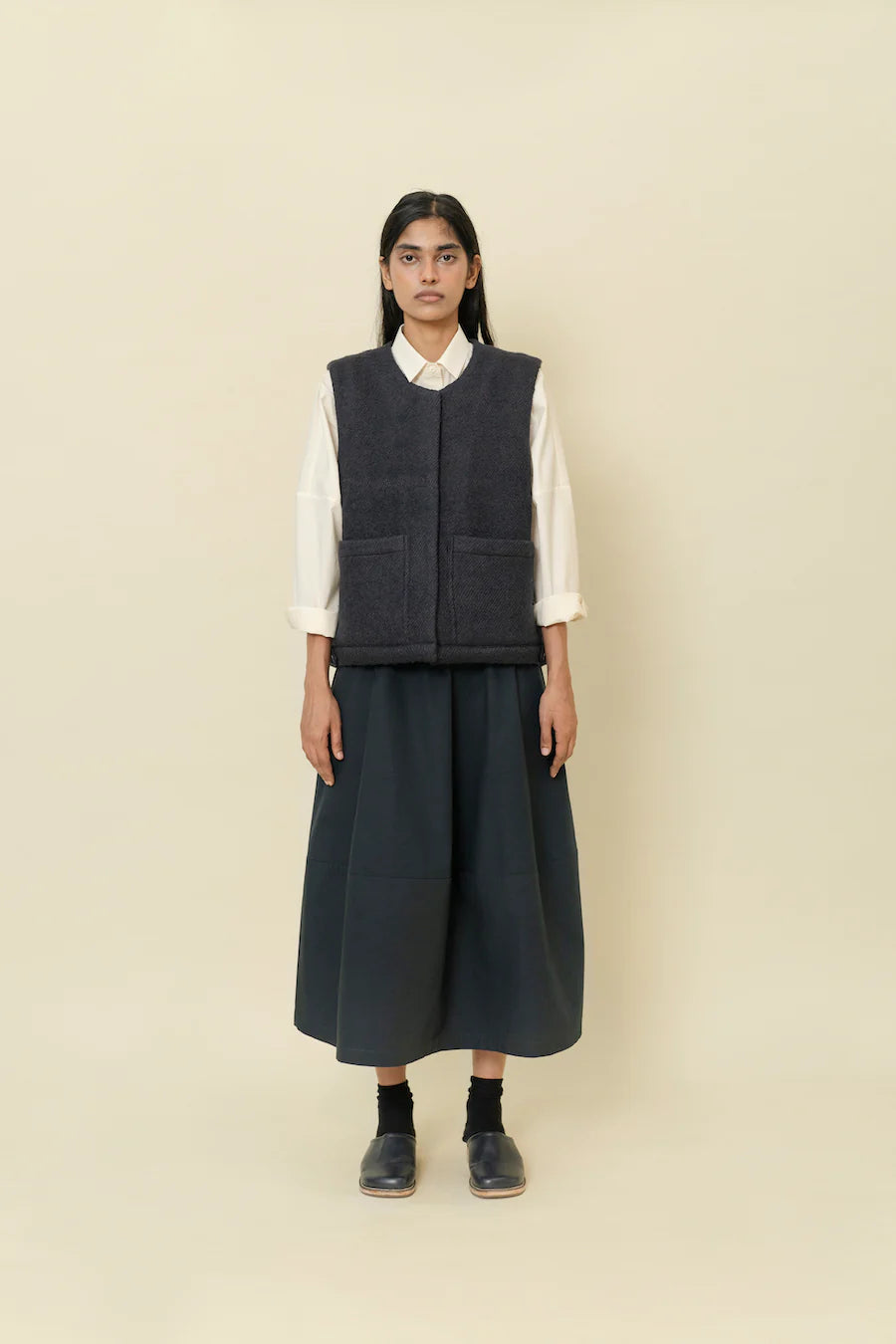 Spot naval skirt
