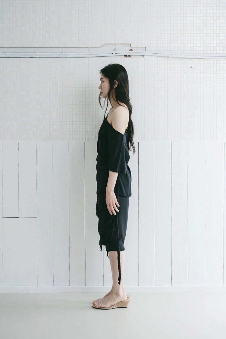 braided rope t-shirt in black