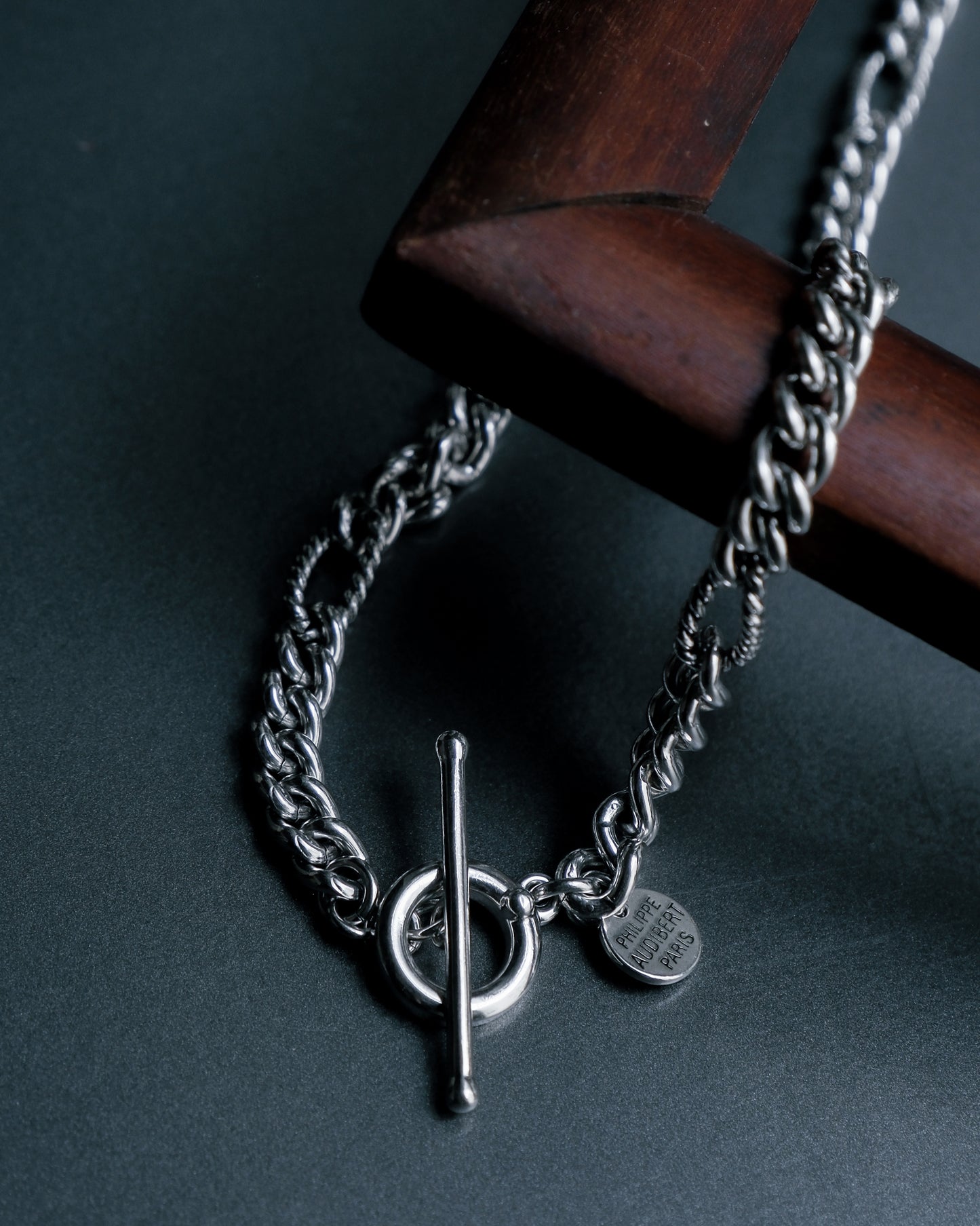 Collier Toluca lation