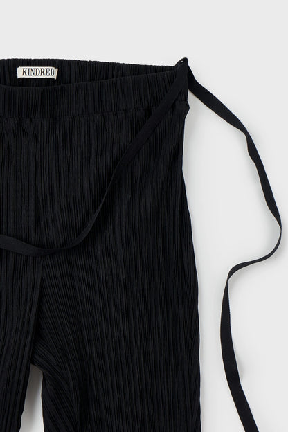pleated biker shorts
