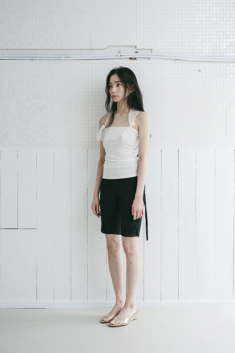 pleated biker shorts