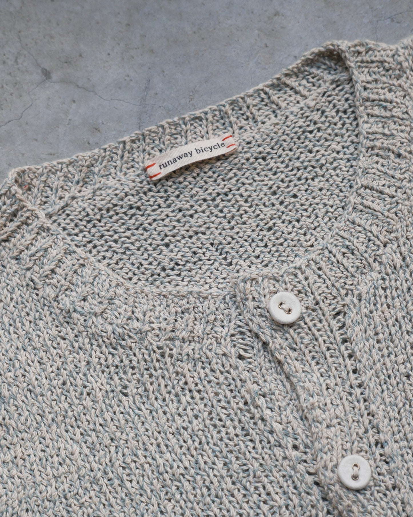RB mixed color knit vest