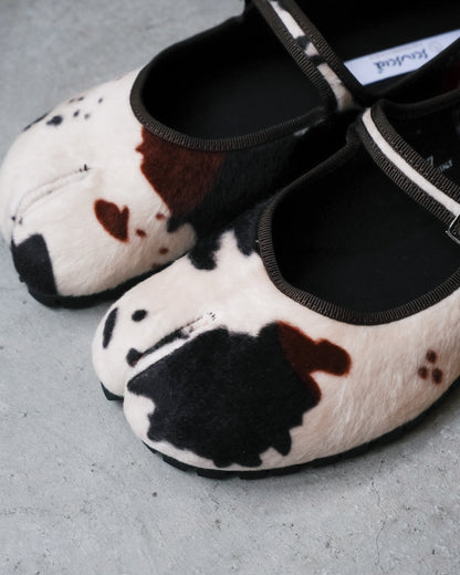 Tabi cow shoes